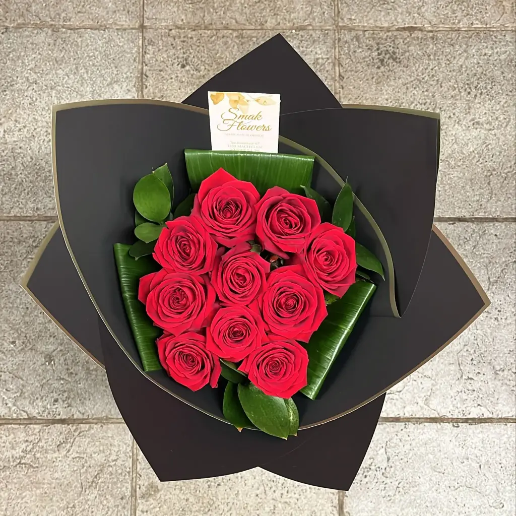 Exprimez vos sentiments avec des roses rouges (10 Roses - amour parfait)