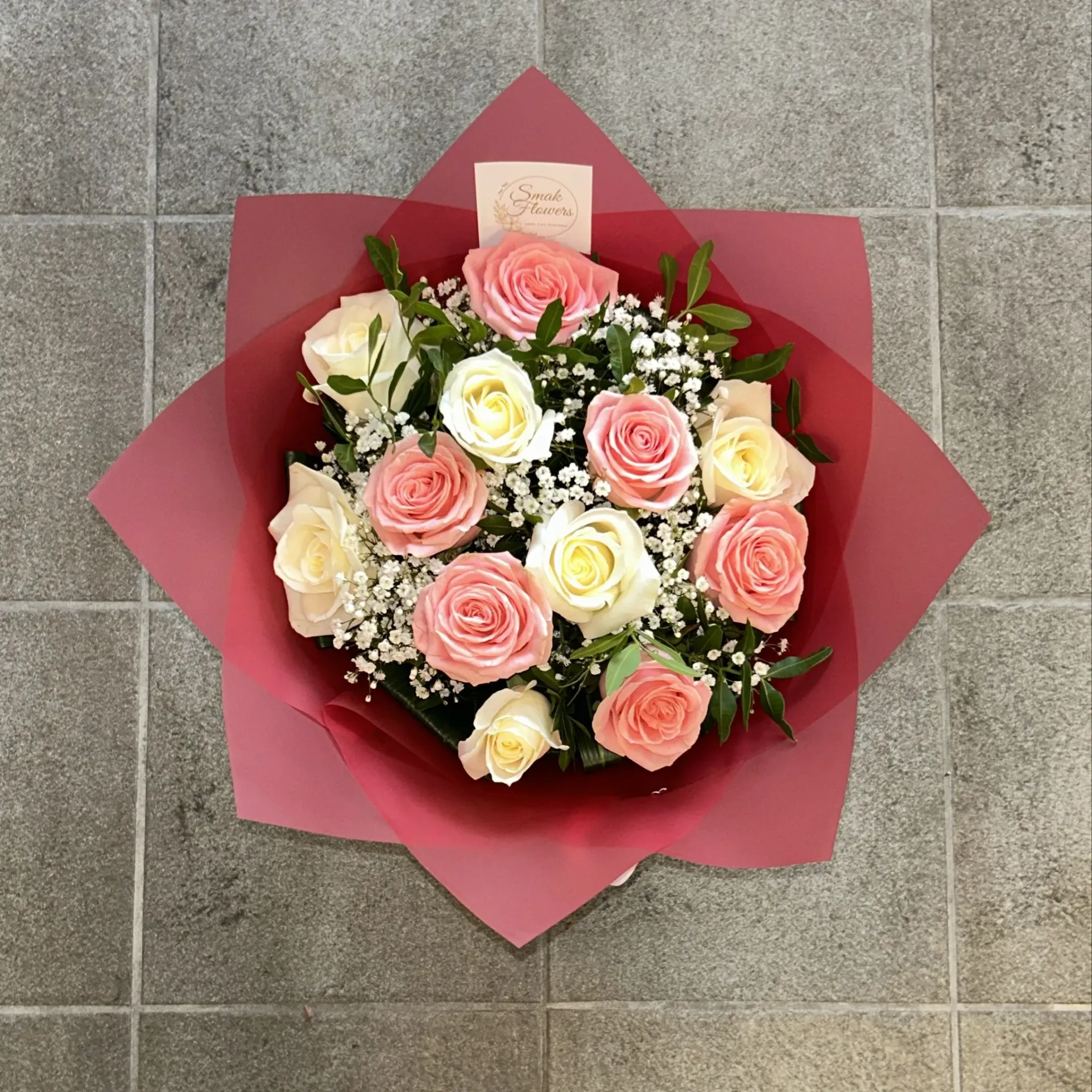 Mix roses blanche et rose - fête des mères (Standard)